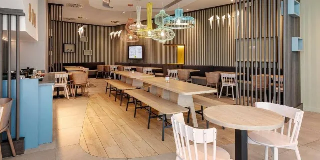 B&B HOTEL Lille Lillenium Eurasanté - restaurant