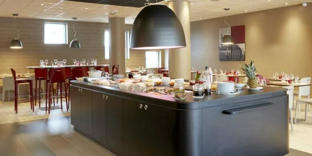 Hôtel Restaurant Campanile Lille Euralille - restaurant