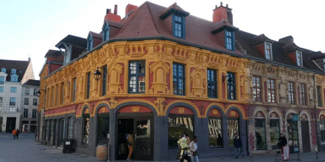 Joker Cocktails & Bar - facade