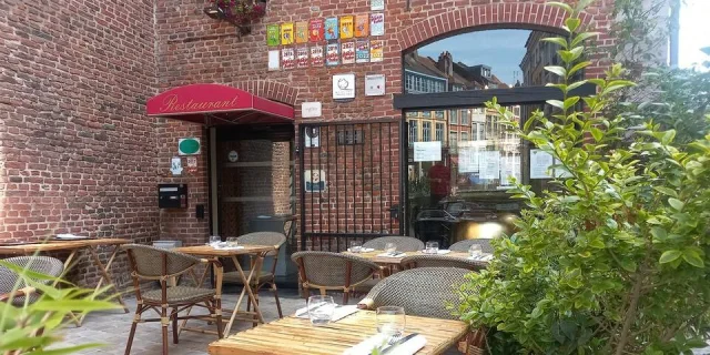Le Lion Bossu - facade